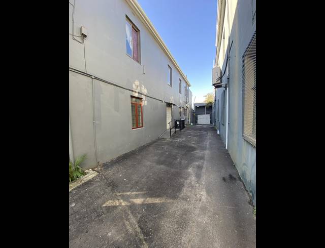 247M² OFFICE TO LET IN SALT RIVER